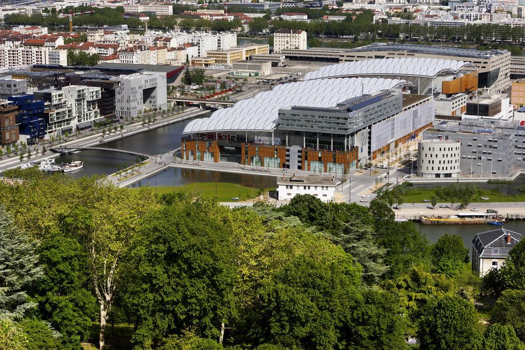 Ibis Budget Lyon Centre Confluence Exteriör bild