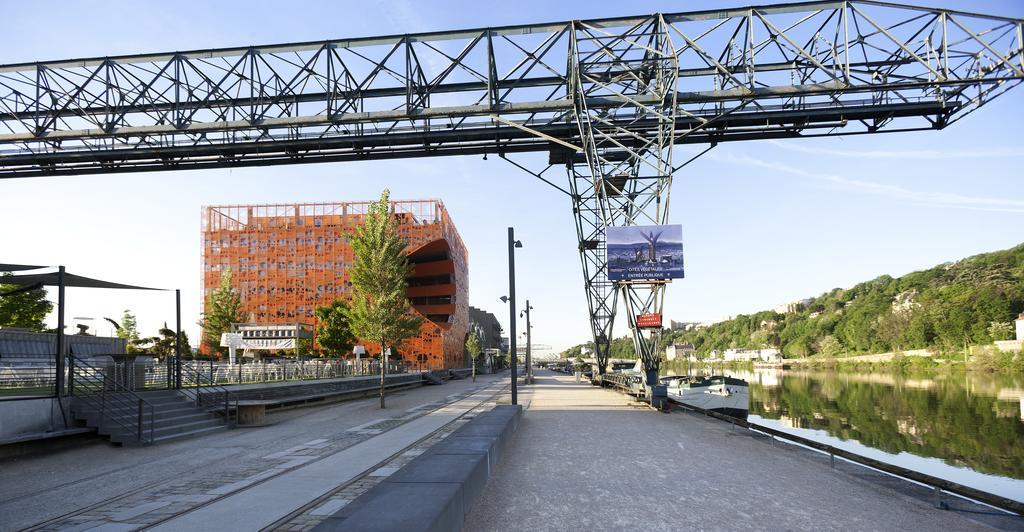 Ibis Budget Lyon Centre Confluence Exteriör bild